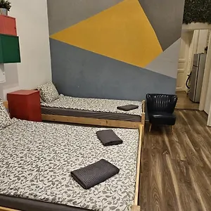 Cheerful And Cozy 2 Bedrooms 2 Bathrooms With Location , Budapest Ungheria
